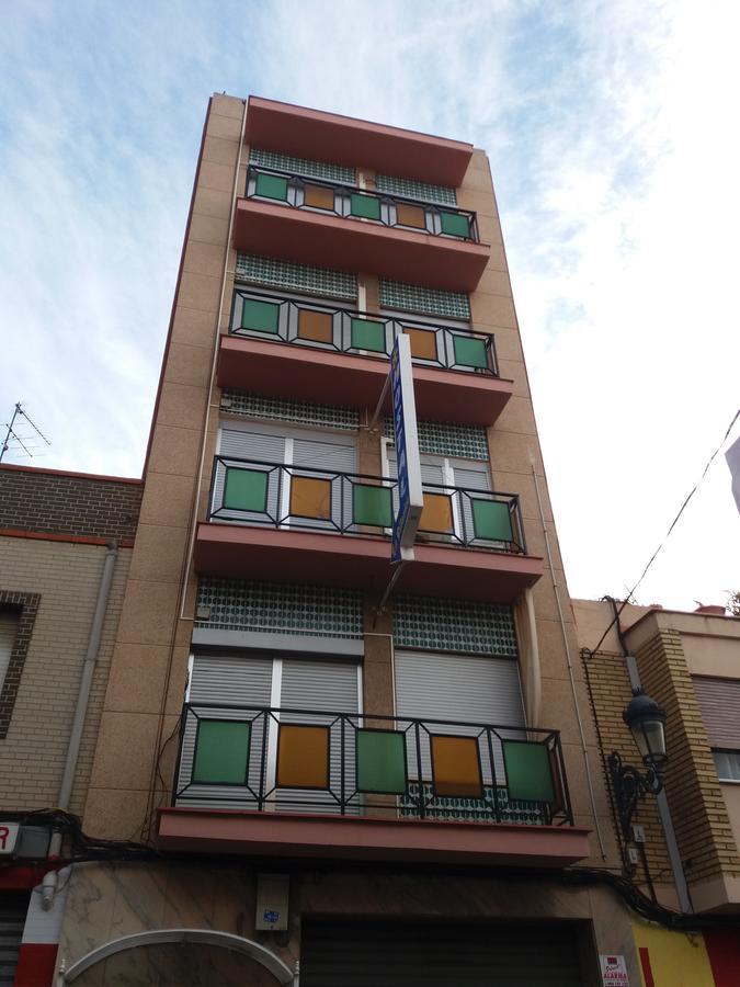 Hostal La Pilarica Paterna Exterior photo